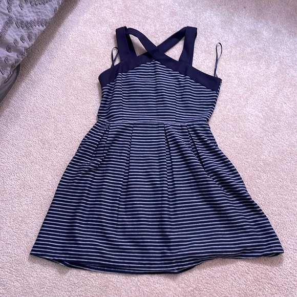 The impeccable pig dress - Picture 1 of 3